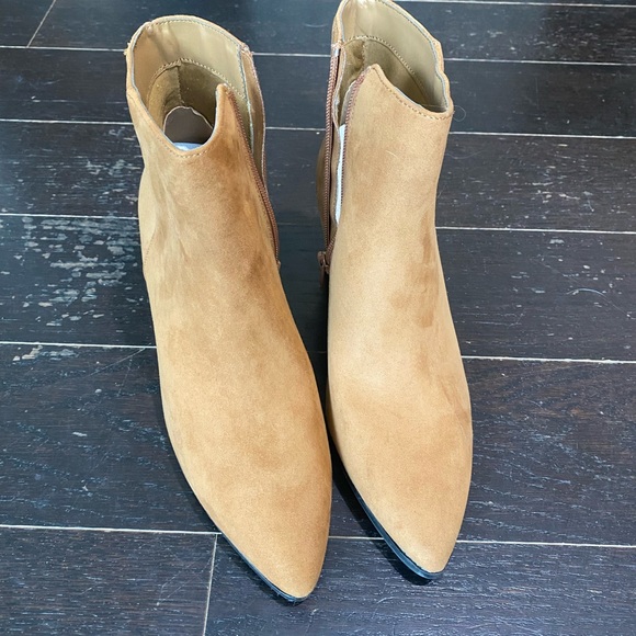 Just Fad suade brown boots - Picture 2 of 3